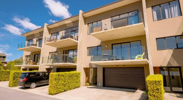 Brookside Gem Modern 2 Bedroom Apartment, Забронировать Апартаменты/квартира Kelvin Heights 