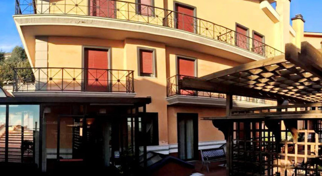 Hotel Colonne, Забронировать Отель Сан-Джованни-Ротондо Гаргано