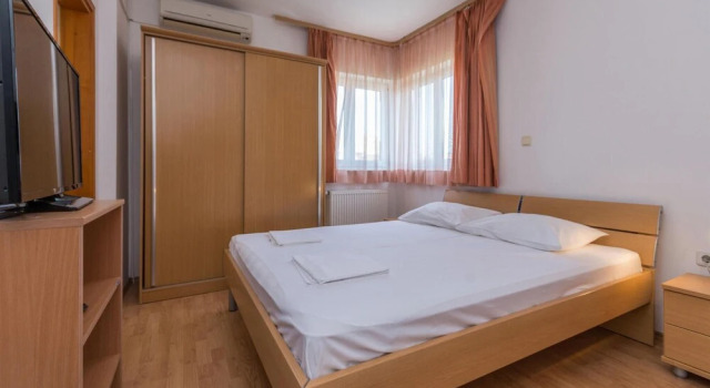 Amazing Apartment in Pakostane With Wifi