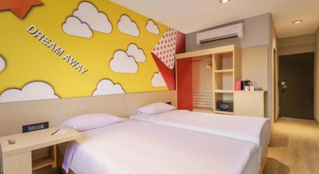 Номер Deluxe Ginger Pune Wakad