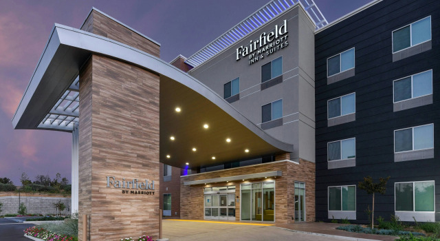 Fairfield Inn & Suites by Marriott Moorpark Ventura County, Rezerwuj Hotel Moorpark Kalifornia