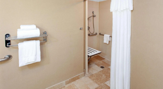 Шестиместный номер Standard Homewood Suites Lafayette