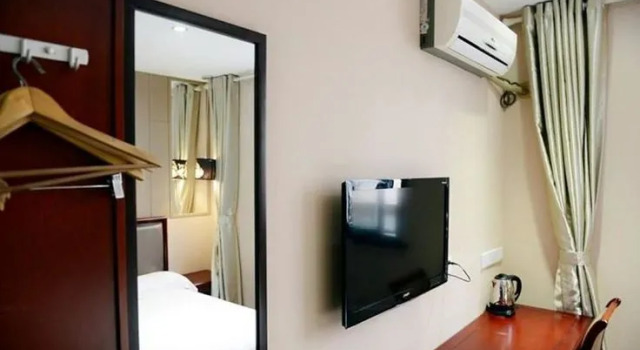 Super 8 Hotel Fen Ye - Shanghai, Varaa Hotelli Shanghai Shanghai