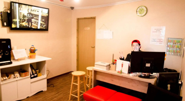 YaKorea Hostel Hongdae, Забронировать Хостел Хостелы Сеула, рядом с Библиотека Ким Дэ Чжуна, Хостел