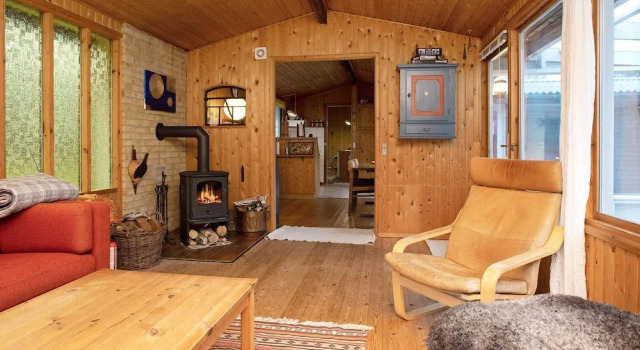 6 Person Holiday Home in Højby, Book Feriehus Sommerhuse i Hojby, Hytte