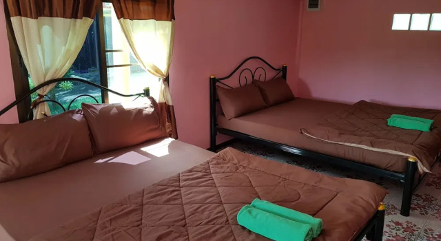 Baan Phanawan Resort, Забронировать Курортный отель Отели Кхао-Кхо с парковкой, Парковка