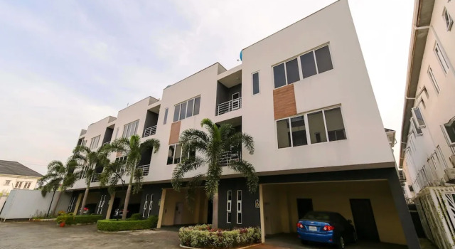 George Residence Osapa, Prenota Appartamento Hotel a Eti-Osa con parcheggio, Parcheggio