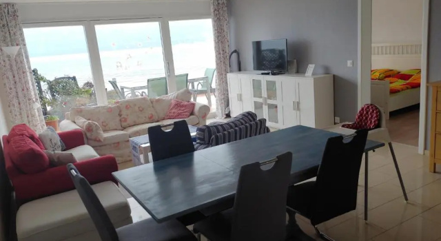 Апартаменты 2,5 Zimmer Wohnung direkt am Vierwaldstättersee