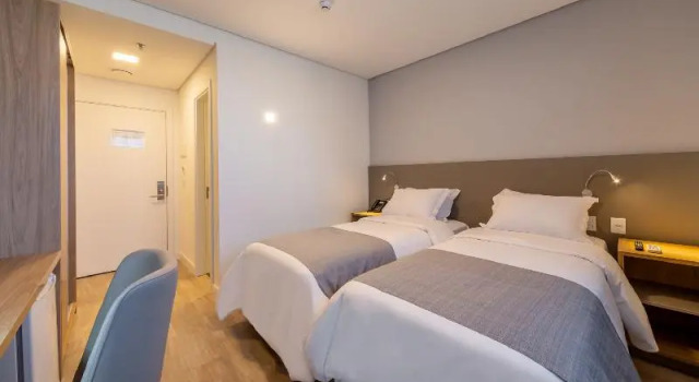 Четырёхместный номер Deluxe Hotel Laghetto Estação