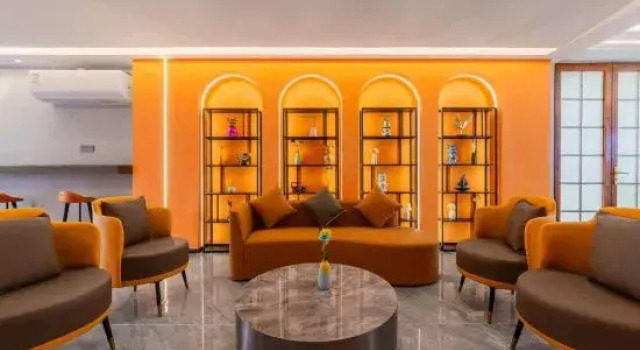 Roman Holiday Inn (Shantou Small Park)
