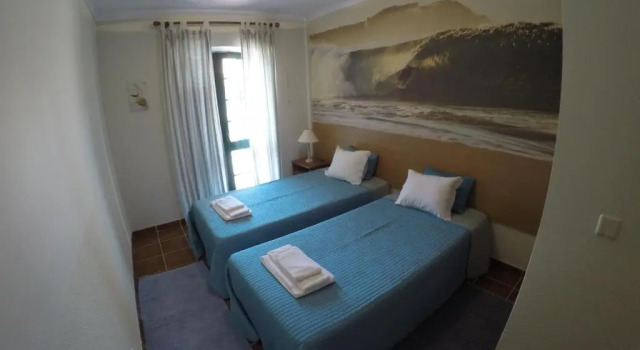 Двухместный номер Standard Supertubos Beach Hostel