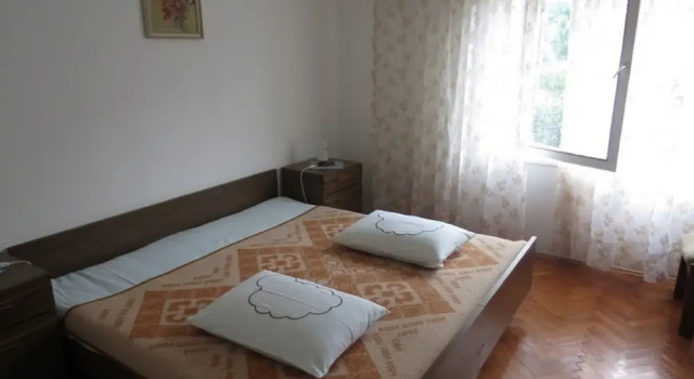 Large Apartment With Terrace Near the Beach, Rezerwuj Apartament Hotele w Kvarner Islands z parkingiem, Parking