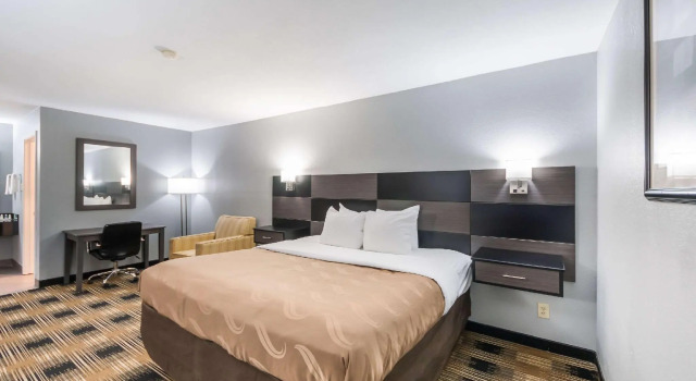 Двухместный номер Standard Quality Inn Medical Center