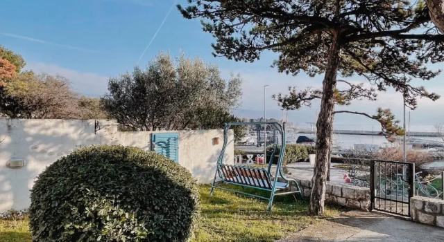Студия с балконом и с видом на море Apartments Zoričić