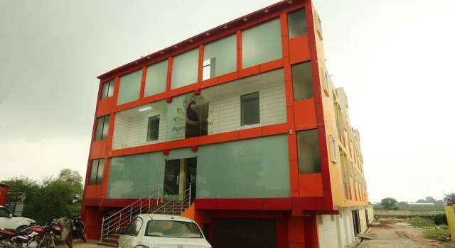 OYO 19556 Hotel Puri Inn