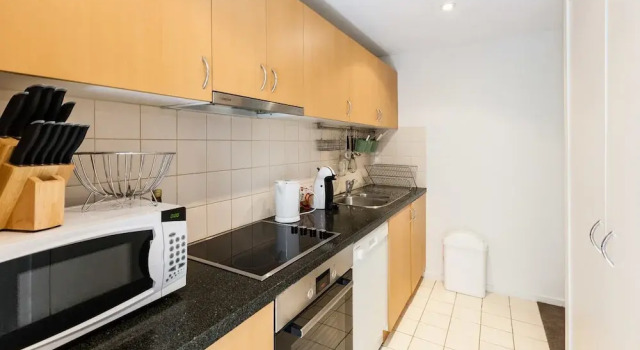 Апартаменты Premium NAOMI, 2BDR South Melbourne Apartment