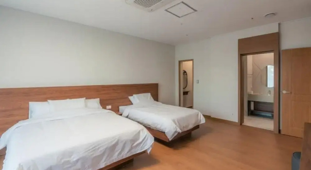 Номер Luxury Dongho Beach Hotel