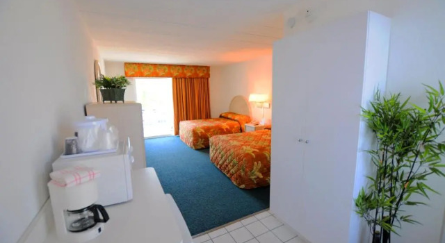 Двухместный номер Standard с балконом Riviera Resort & Suites