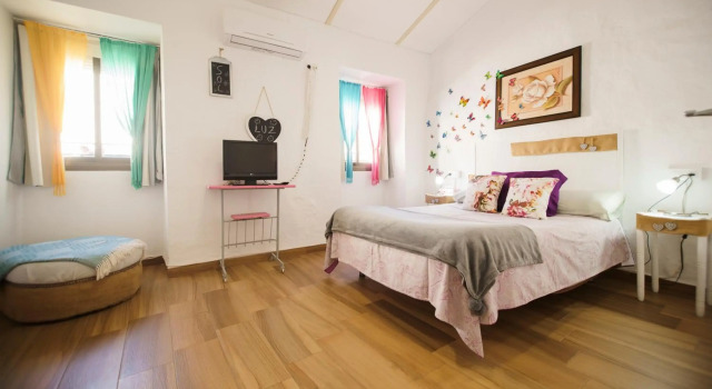 Casa singular y con encanto, Book Hotel Baena Madrid