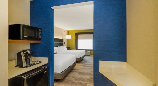 Четырёхместный номер Standard Holiday Inn Express Bloomsburg by IHG