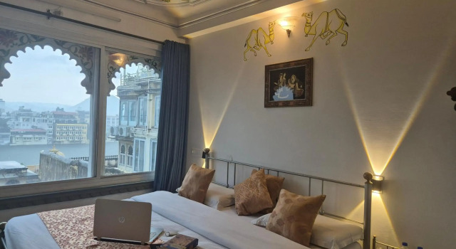 Hotel Mewar Haveli - At Lake Pichola, Забронировать Отель Удайпур штат Раджастхан, рядом с Bagore ki Haveli