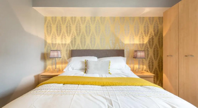 Апартаменты Lomond Serviced Apartments - Merchants Apartment