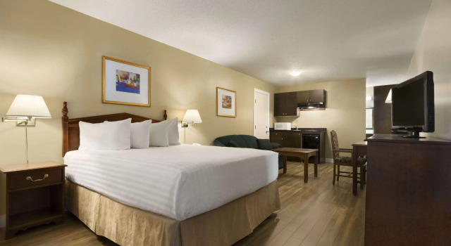 Days Inn by Wyndham Vernon, Réserver Hôtel Vernon Silver Star