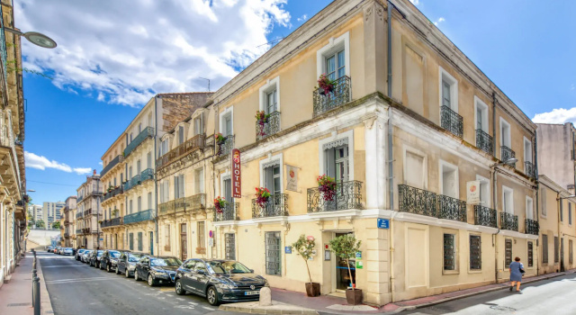 Hotel d'Aragon - Place de la Comédie