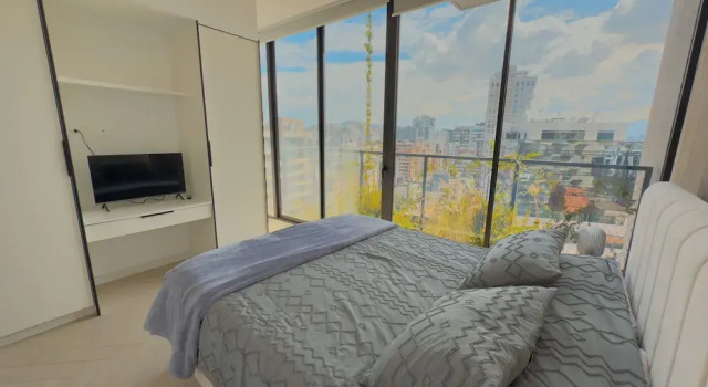 Apartamento en el edificio más alto UIO