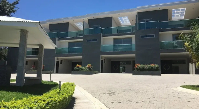 Las Yagrumas Condo Escazu, Rezerwuj Dom wakacyjny Domki letniskowe w Sabanilla, Domek