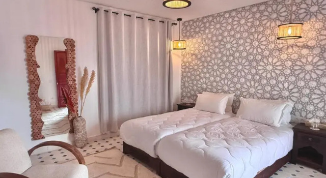 Riad Rouge Imperial, Забронировать Отель Отели Марракеш-Тенсифт-Эль-Хауз с бассейном, Бассейн