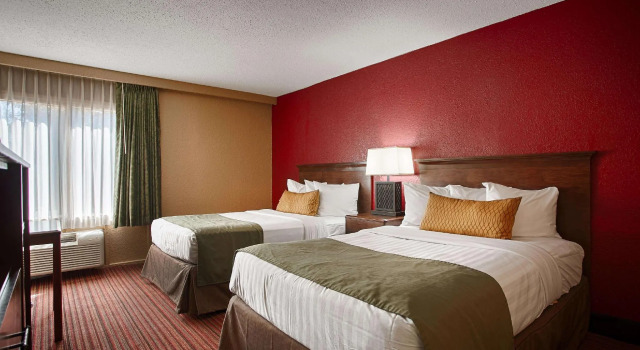 Четырёхместный номер Standard Baymont by Wyndham Richmond KY