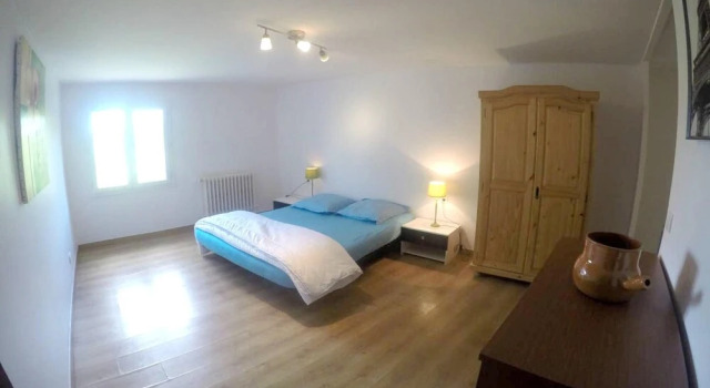 House With 2 Bedrooms in Octon , With Shared Pool, Réserver Maison de vacances Octon Hérault