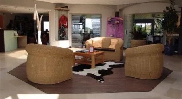 Villa With Private Pool in Plestin-les-greves, Rezerwuj Willa  