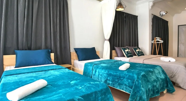 iBook6 Deluxe Family Suite for 4 by iBook Homestay, Prenota Hotel George Town Penang