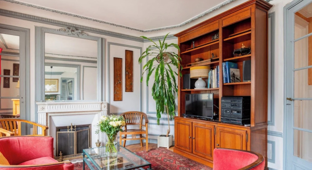 Paris Les Sablons Elegant residence