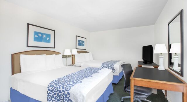 Travel Inn & Suites, 预订 酒店 恩波里亚 堪萨斯州