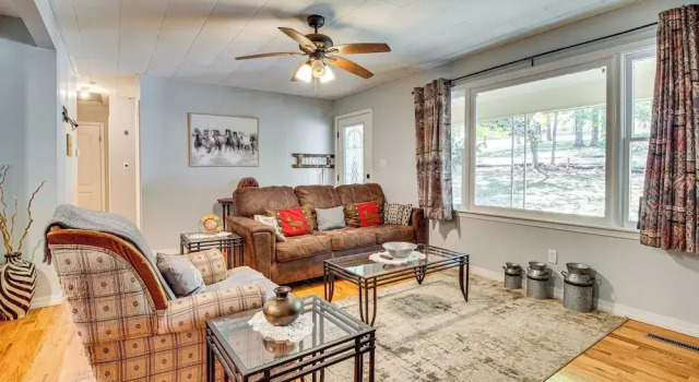 Near State Park & Spring River: Family Gem w/ Yard