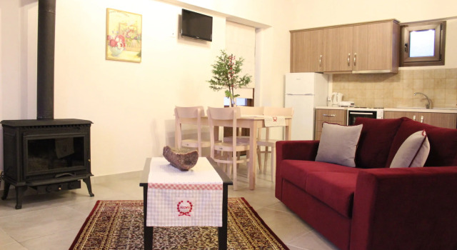 Kedros, Book Hotel Neokhórion Halkidiki