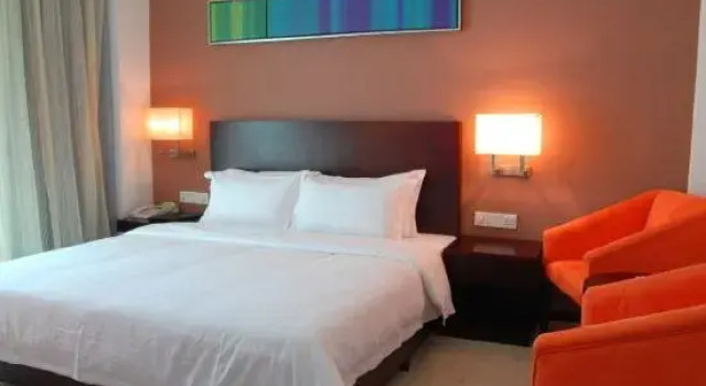 Ming Tien Inn, Boek Hotel Hotels in Guangdong met parkeren, Parkeren