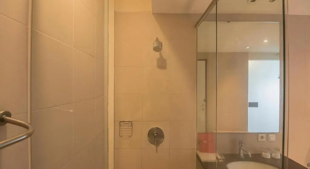 Люкс RedDoorz Plus @ Cipaganti Street 3
