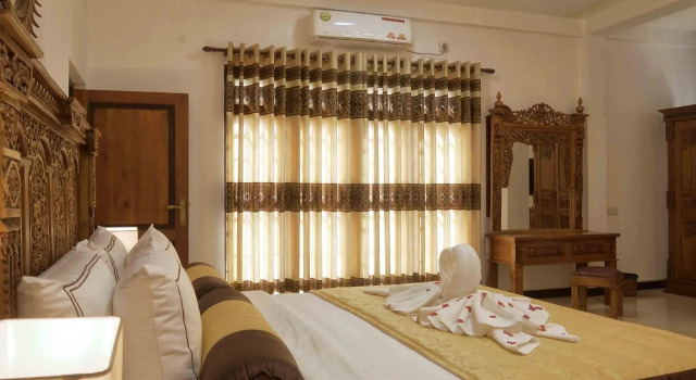 Eagle Regency Boutique Hotel