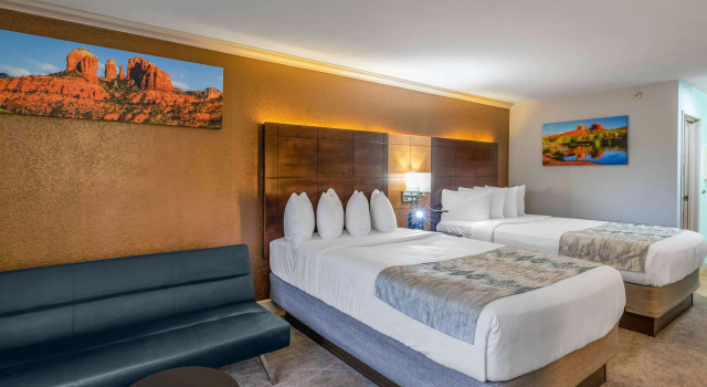 Четырёхместный номер Standard Arroyo Pinion Hotel, an Ascend Collection Hotel