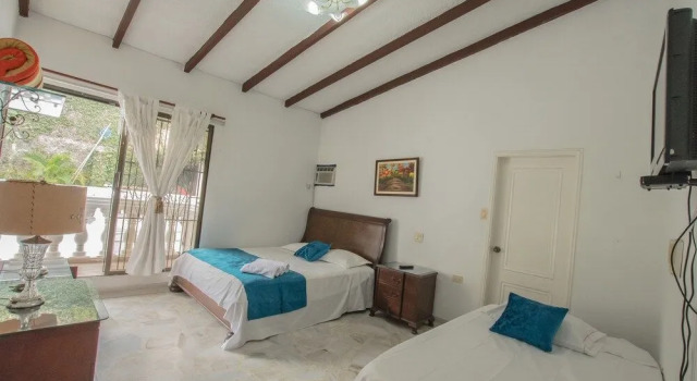 Hostal Casa Cristales