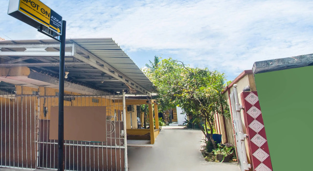 SPOT ON 2830 Azka Guest House Syariah, Prenota Affittacamere Hotel a Cilacap con parcheggio, Parcheggio