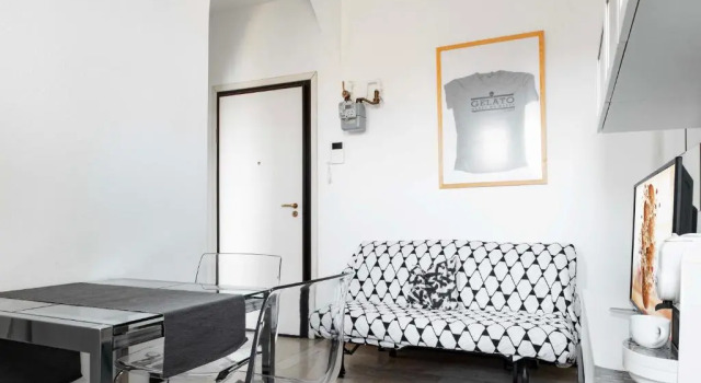 Italianway-Alzaia Naviglio Pavese, Book Hotel Navigli Milan