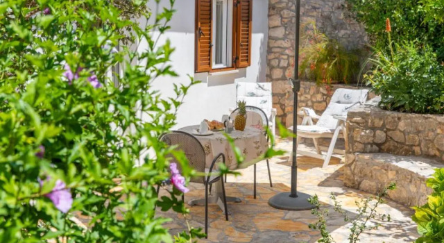 Апартаменты APARTMENTS JELENA 1,2,3,4 & 5 SUPETAR