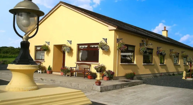 Derry House, Book Hotel Hotels in Kerry with Parking, Parking