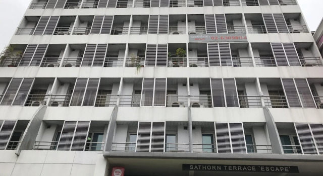 Sathorn Terrace Apartment