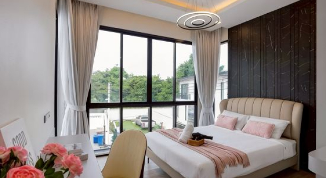 Another Hour Pool Villa